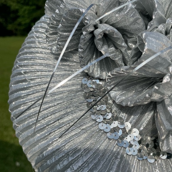 Silver Hat - Picture 3 of 5